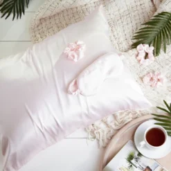 Bucky Satin Sleep Set - Pink -Bedding Discount Store GUEST 4081225a c02a 4148 950b d00f392187e3