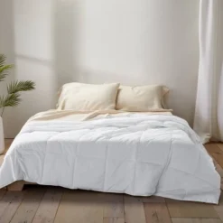 Premium Down Alternative Comforter - Casalunaâ„¢