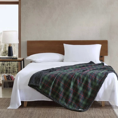 50"x60" Mountain Pine Throw Blanket Tartan Green - Eddie Bauer: Cotton Flannel, Lightweight, Machine Washable 3 50"x60" Mountain Pine Throw Blanket Tartan Green - Eddie Bauer: Cotton Flannel, Lightweight, Machine Washable - Image 3