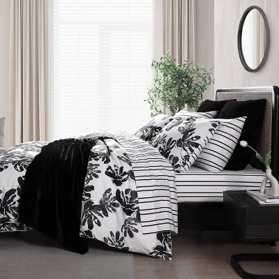 City Scene Soho Floral Duvet Set Black 1 City Scene Soho Floral Duvet Set Black