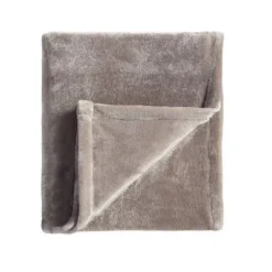 5pc King Geo Reversible Decorative Comforter Set With Throw Black/Gray - Room Essentials™ -Bedding Discount Store GUEST 9243f825 0f83 4e25 ac1f 1021b8de305a