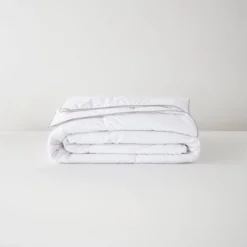 Midweight Down Comforter - Tuft & Needle -Bedding Discount Store GUEST b7e85e1b 2695 42ab 93ef 3dff90c41e4a