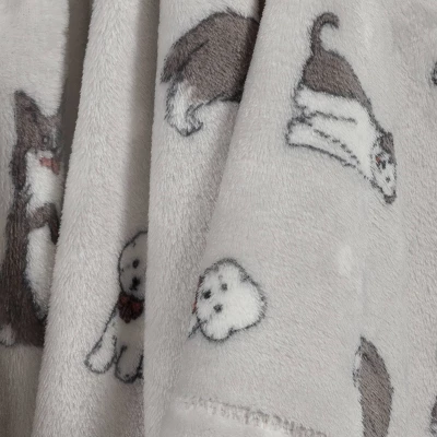 Novelty Recycled Printed Dogs Plush Throw Blanket Beige 4 Novelty Recycled Printed Dogs Plush Throw Blanket Beige - Image 4