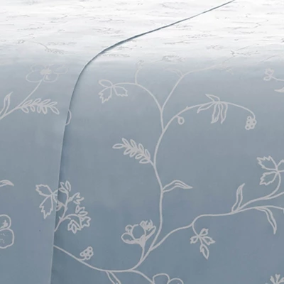 Southshore Fine Living Sweetbrier 100% Cotton 300 Thread-Count Sateen Extra-Deep Pocket Sheet Set 4 Southshore Fine Living Sweetbrier 100% Cotton 300 Thread-Count Sateen Extra-Deep Pocket Sheet Set - Image 4