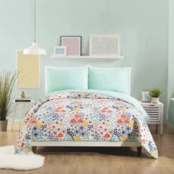 Mayflower Floral Quilt Set - Makers Collective -Bedding Discount Store GUEST dfdf6fe6 1268 4d75 932c 190e2ed9286e