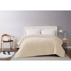 Brooklyn Loom King Marshmallow Faux Shearling Blanket In Ivory -Bedding Discount Store GUEST e4daafa2 2ca7 4fa1 8641 8d8b103509be